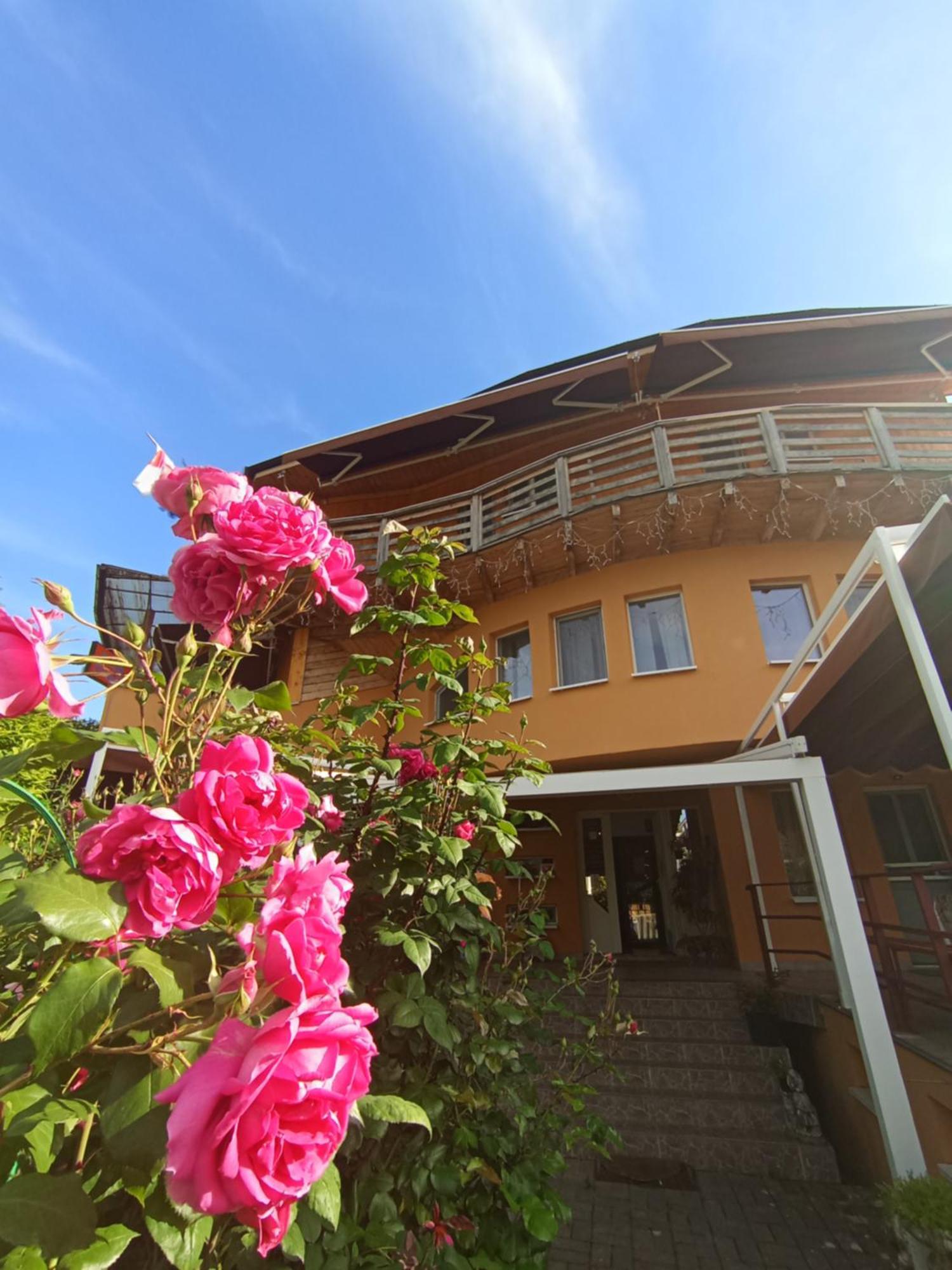 Casa Tudor Turda Eksteriør bilde