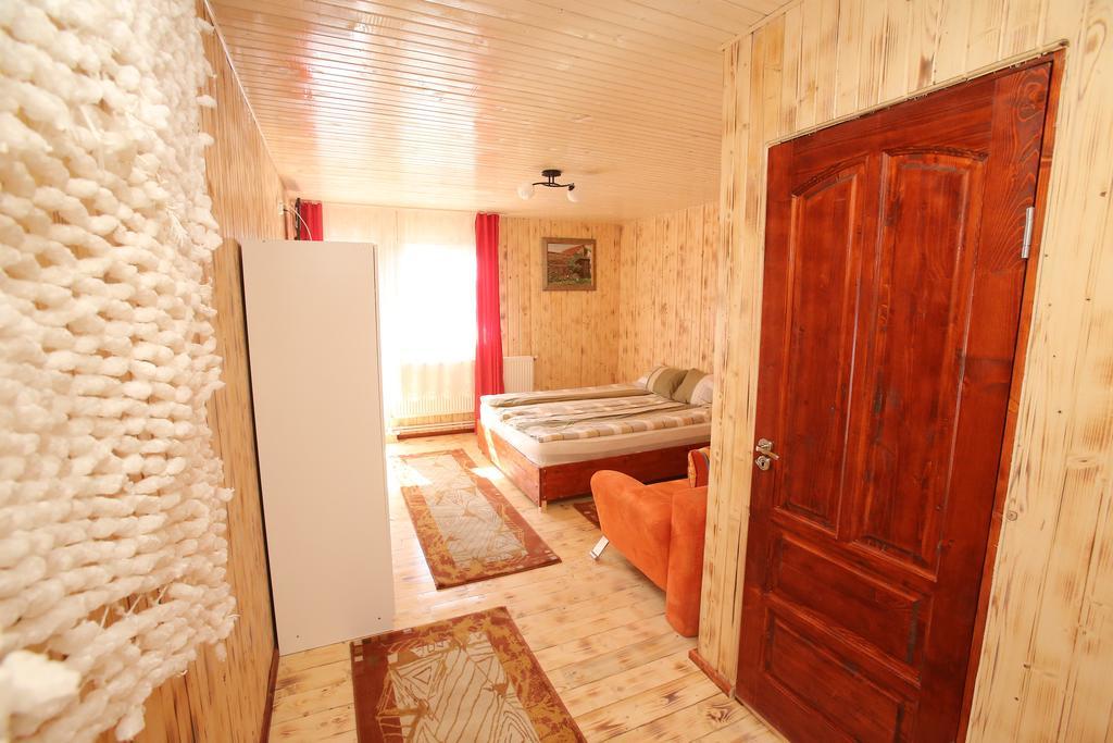 Casa Tudor Turda Eksteriør bilde